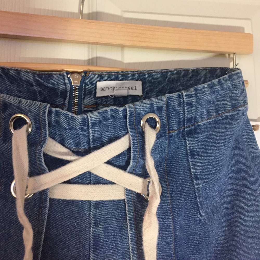 Vintage Jean High-Waisted Shorts with Laces - Picture 2 of 4